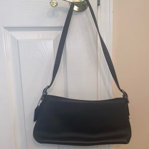 COACH BLACK LEATHER PURSE